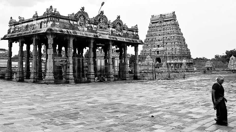 chidambaram-temple-bw-1