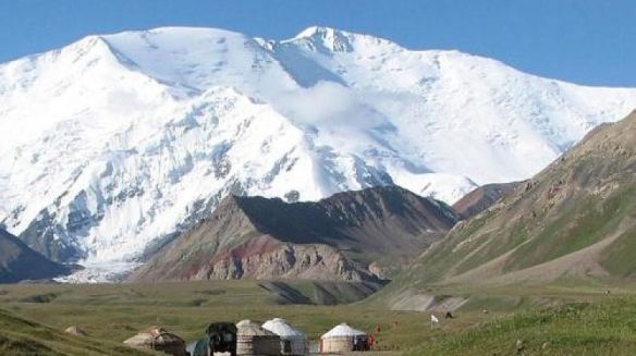 peak-lenin-base-camp-tour-2-430832_1528384755